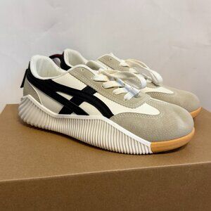 Vintage DeFlorance Sneaker, orthopedic walking shoes! So comfortable